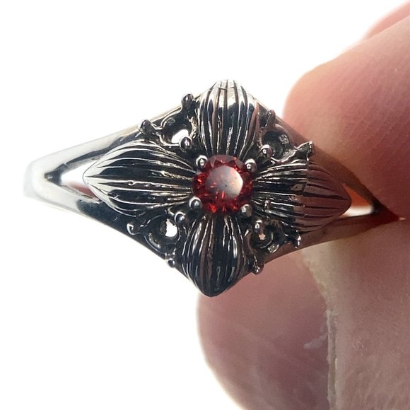 Pyrope .40ct Platinum Finish Solid 925 Sterling Silver Ring - Picture 1 of 6